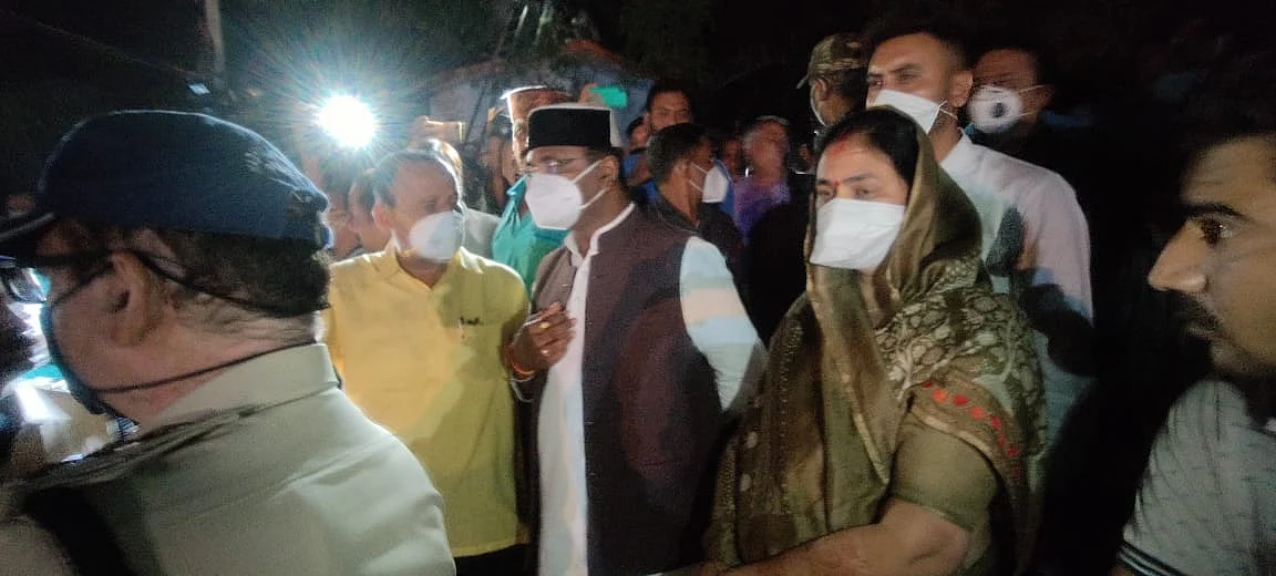विश्वास सारंग पहंचे घटना स्थल पर