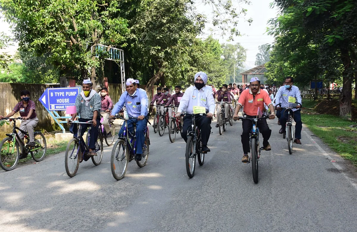 साइकल पर निकली स्वच्छता रैली