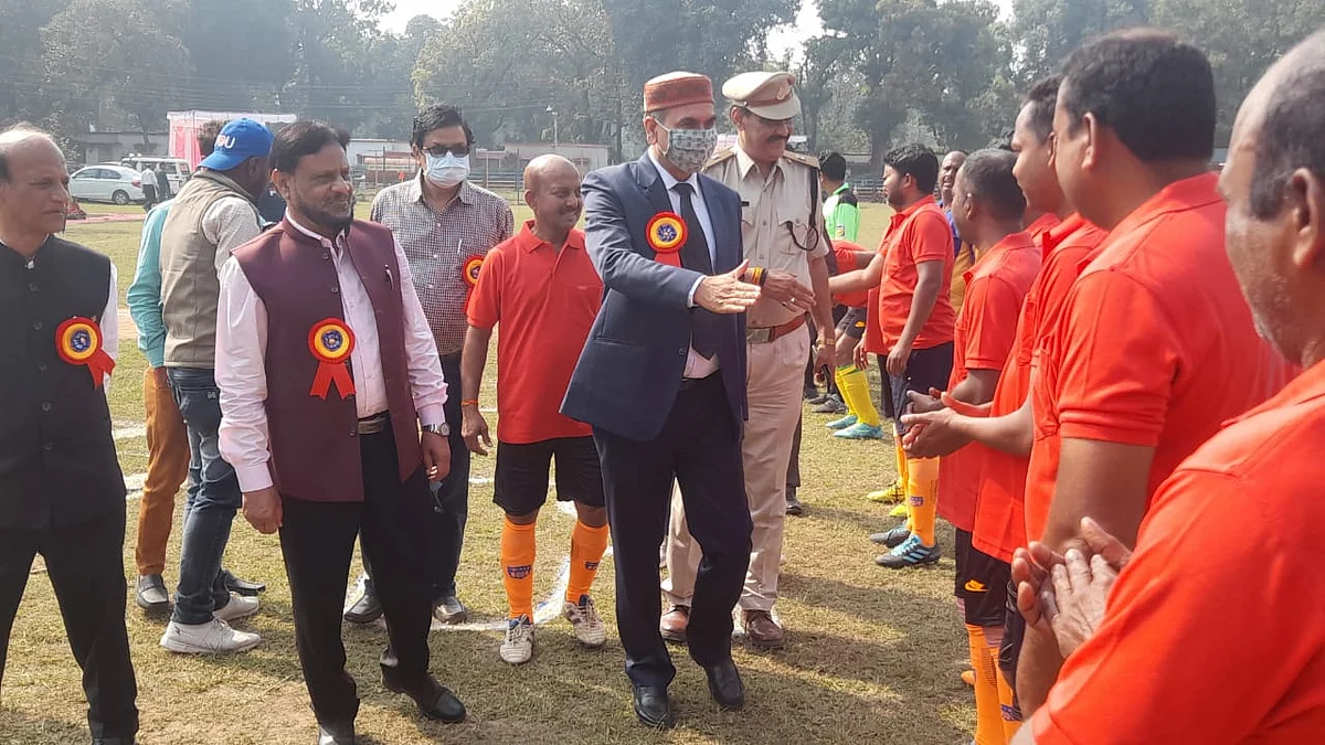 खिलाड़ियों में खेल भावना जरूरी : राजीव शर्मा