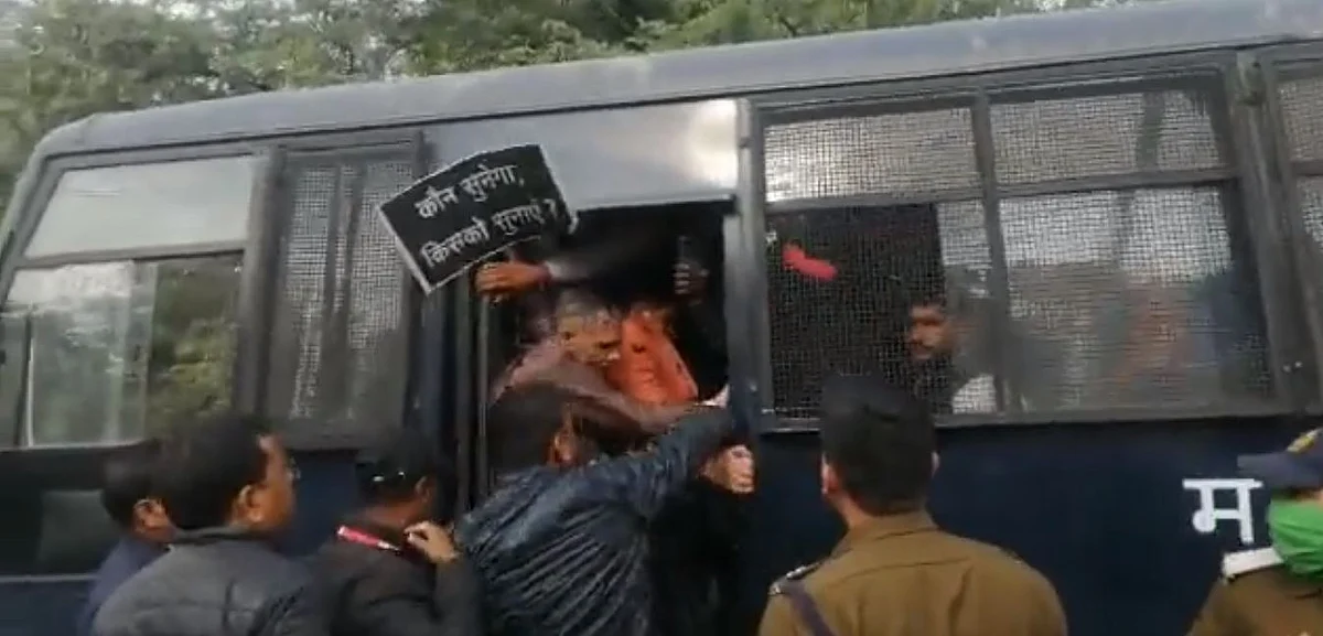 ओबीसी महासभा के कार्यकर्ताओं की गिरफ्तारी पर कमलनाथ ने सरकार पर बोला हमला