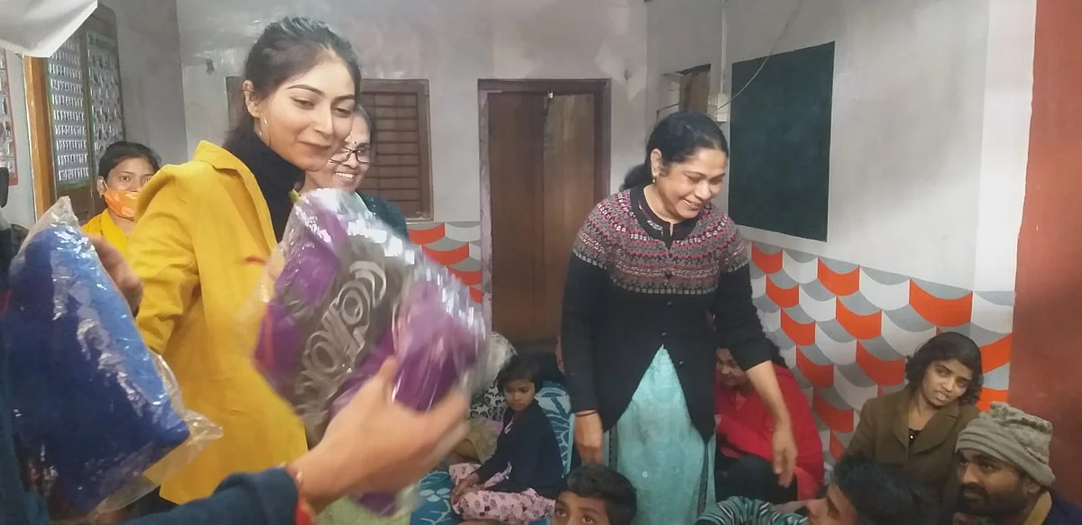 मेडिकल स्टूडेंट मानसी तिवारी ने की अनोखी पहल, नि:शक्त बच्चों संग मनाया नए साल का जश्न