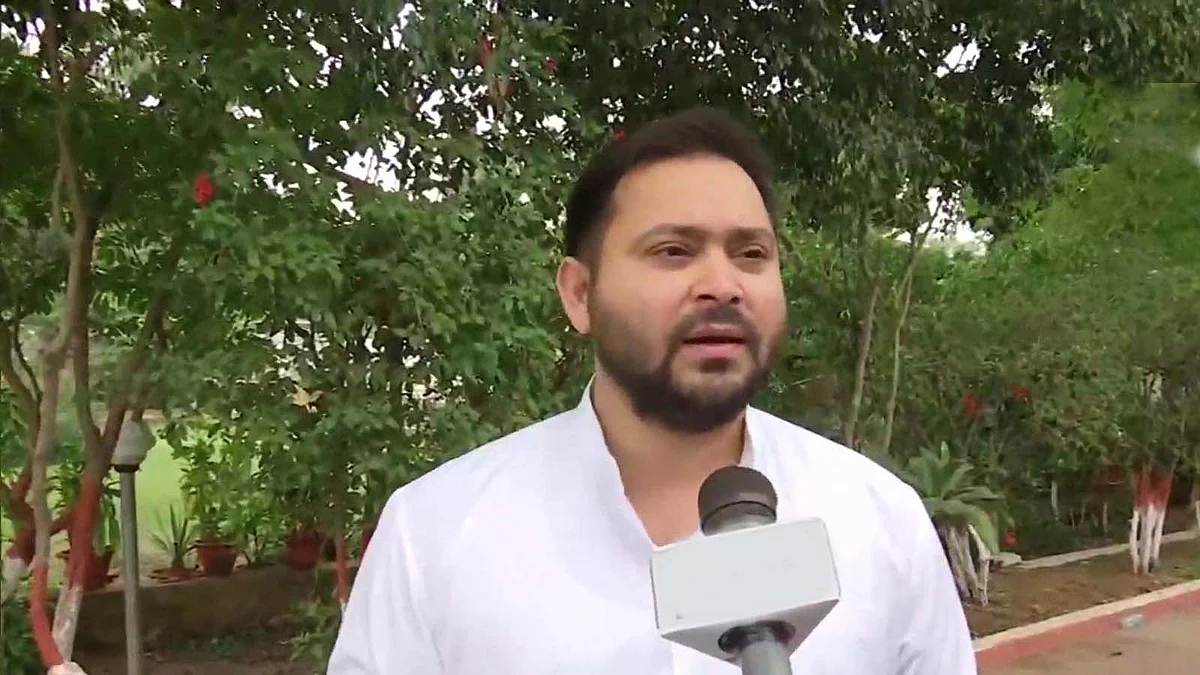 बुलडोजर को लेकर बोले तेजस्वी यादव- ये सब बेरोजगारी और महंगाई से ध्यान हटाने के लिए हो रहा