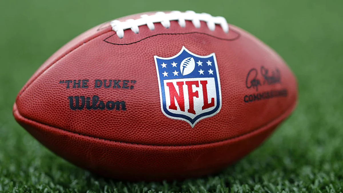 नेशनल फुटबॉल लीग (NFL)
