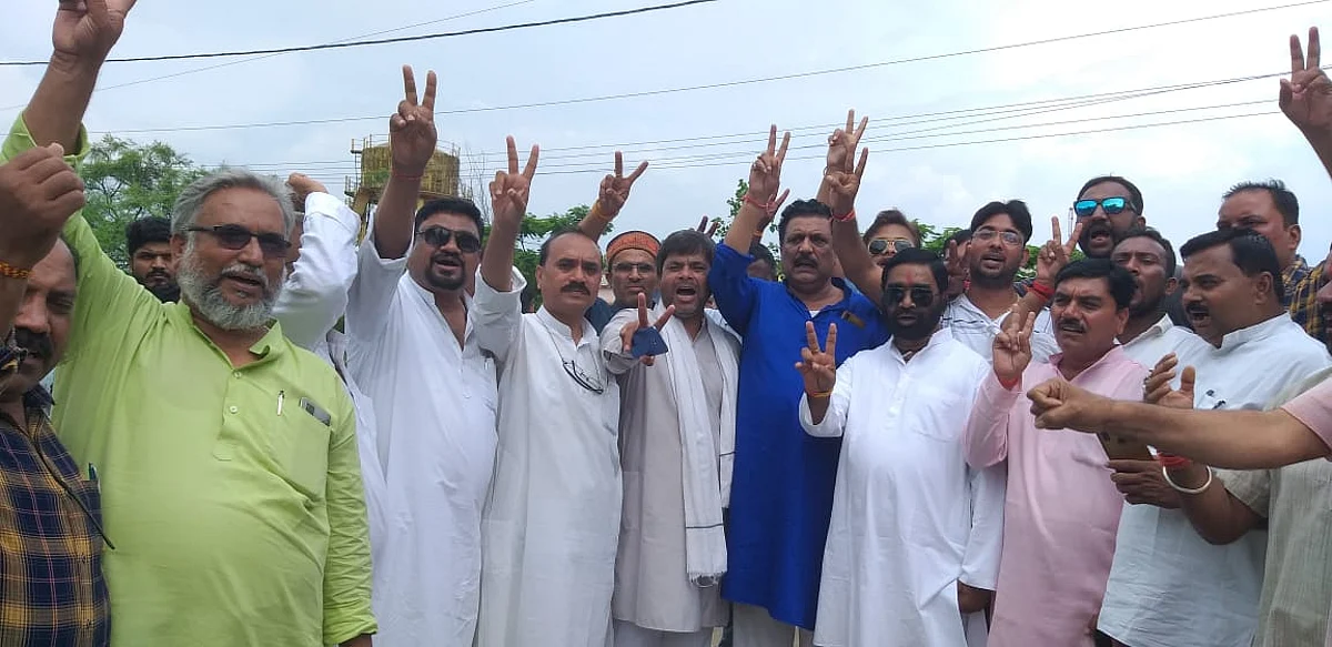 नाथ के सहारे जिला पंचायत में कांग्रेस की नैया लगी पार