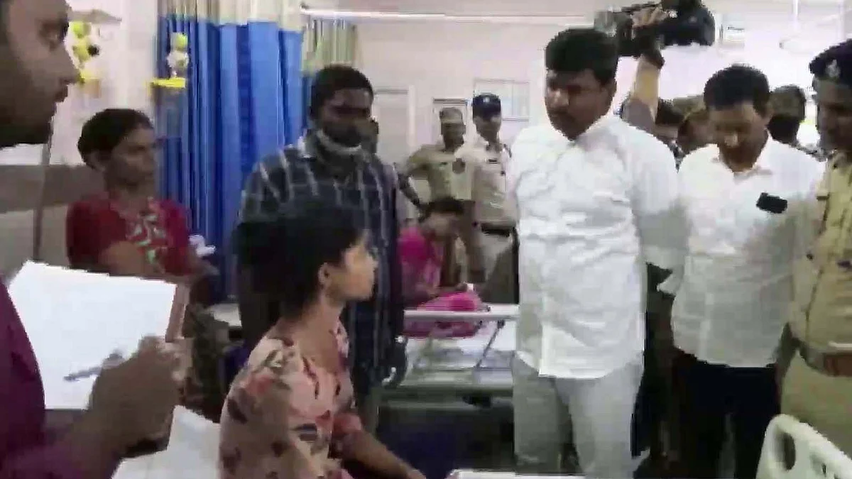 केमिकल कंपनी से जहरीली गैस का रिसाव होने से 121 लोग हुए बीमार