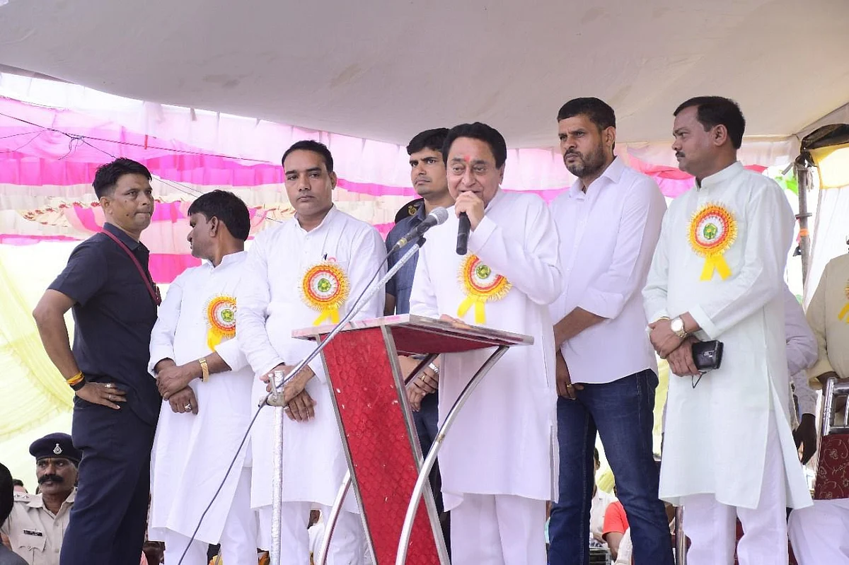 कमलनाथ ने वारासिवनी में जनसभा को संबोधित किया