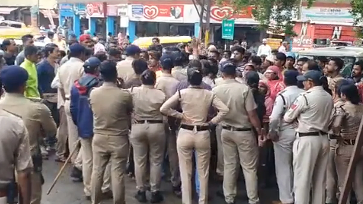 घटना के बाद से क्षेत्र के लोगों में आक्रोश