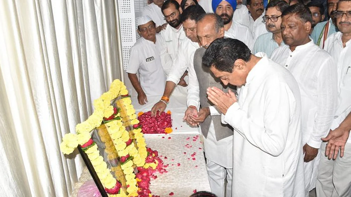 कमलनाथ ने शंकर शाह-रघुनाथ शाह के बलिदान दिवस पर श्रद्धासुमन अर्पित