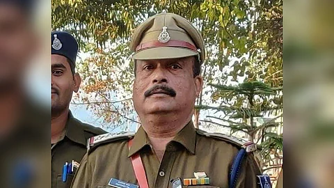 एक और कोरोना वॉरियर की मौत, लंबे समय से चल रहा था इलाज