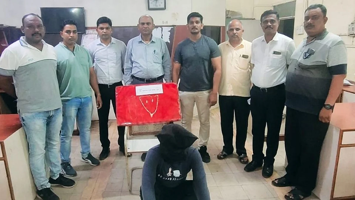 कपाटाचे कुलूप दुरूस्ती करताना सावधान; साक्री तालुक्यात घडलाय असा प्रकार