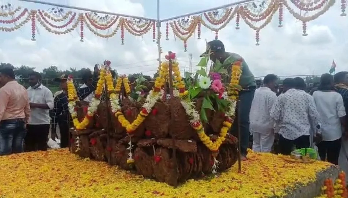 जवान निलेश सोनवणे अनंतात विलीन; मुळगावी अंत्यसंस्कार