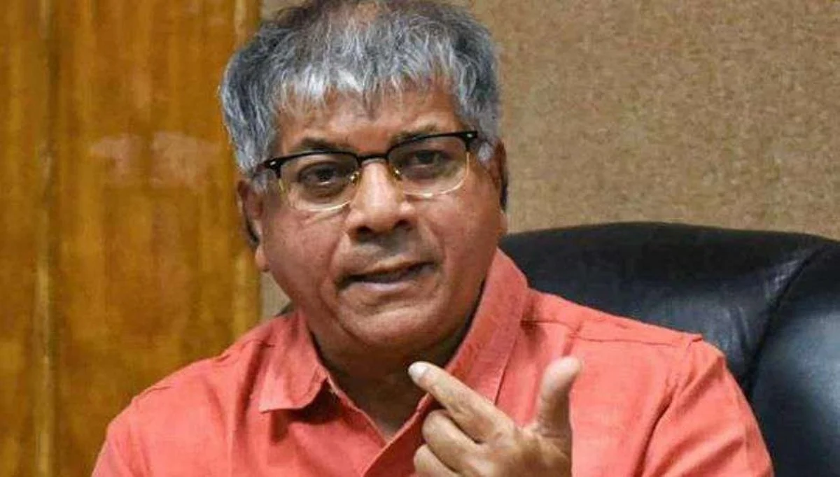 Breaking - प्रकाश आंबेडकरांची मोठी घोषणा ( पहा व्हिडिओ )