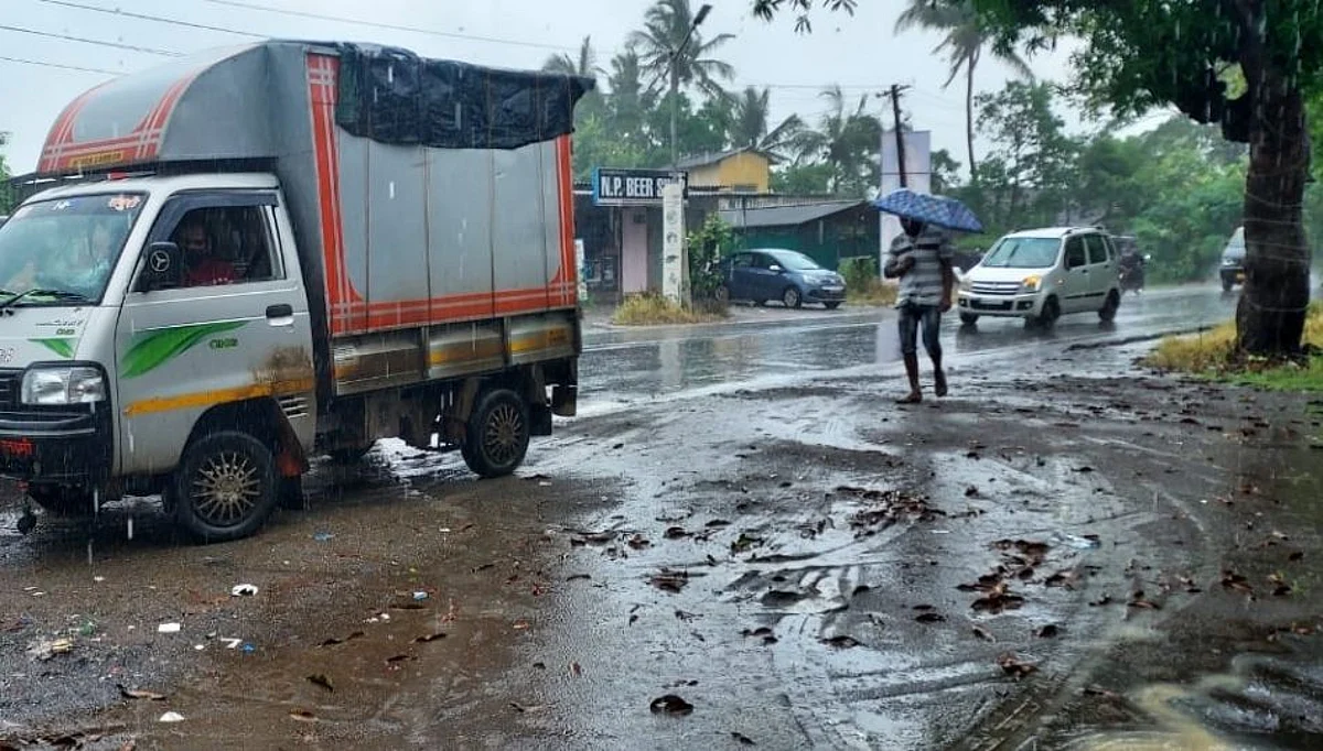 रायगड जिल्हयात पावसाचा लपंडाव सुरूच
