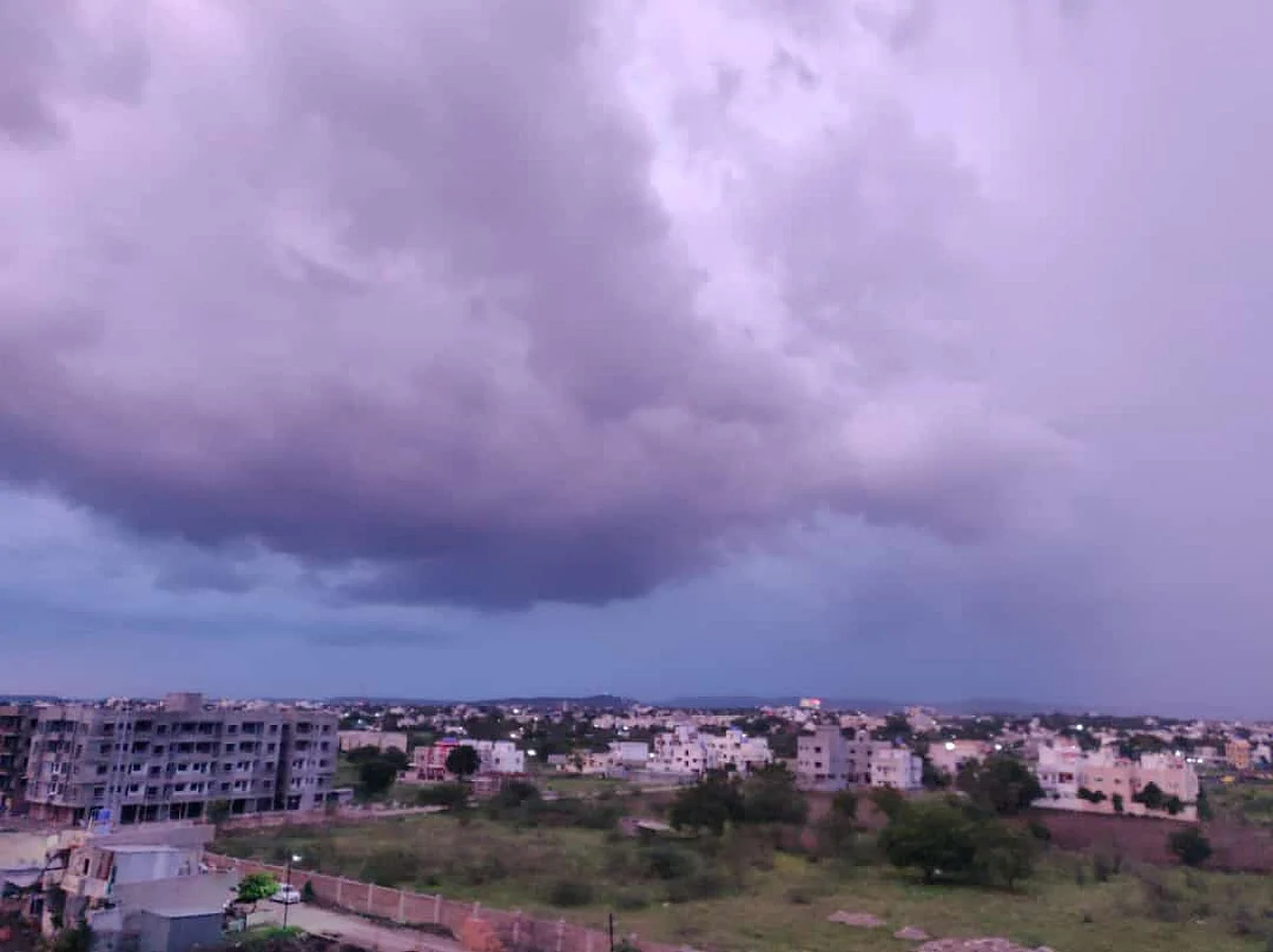 पाऊस आला परतून; कुठे संततधार, कुठे मुसळधार