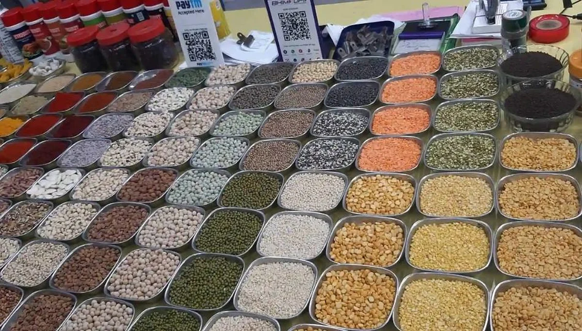 मुंबई एपीएमसी धान्य मार्केटमध्ये डाळीच्या दरात घसरण