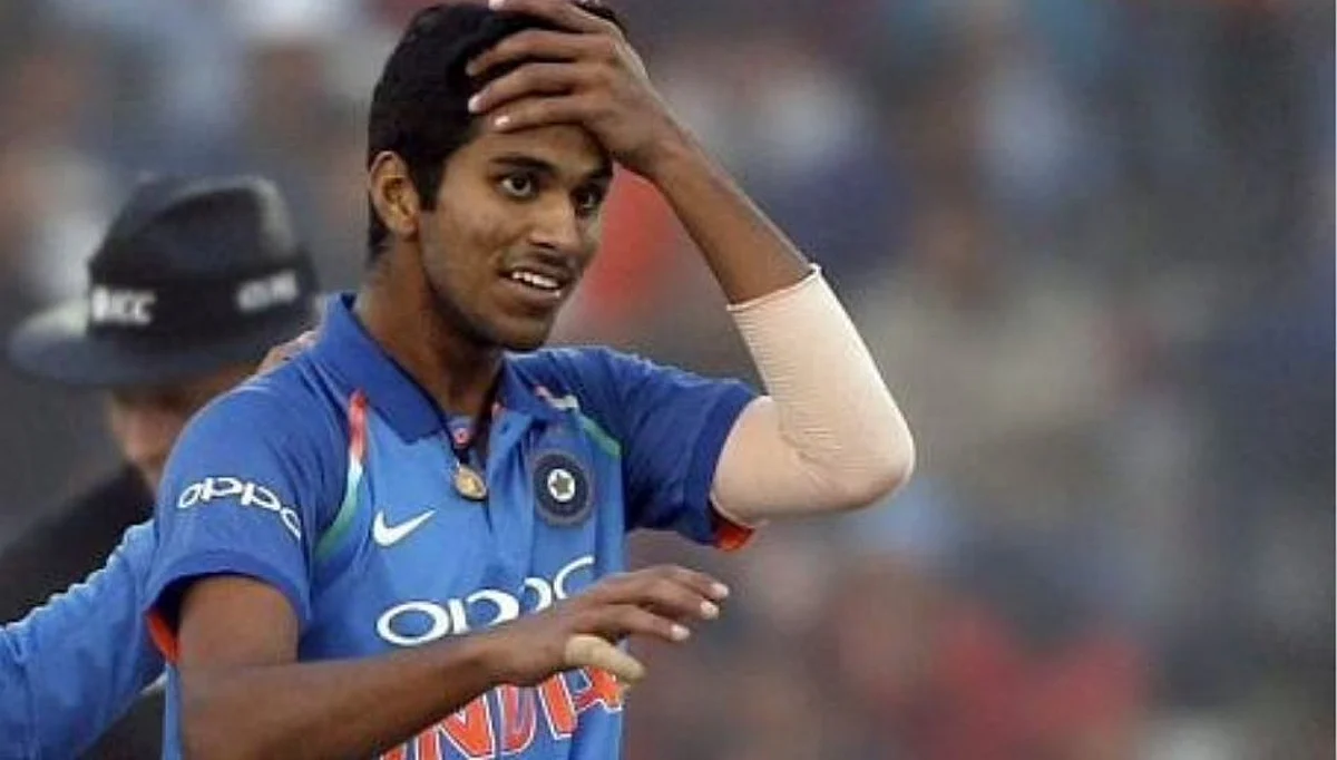 IPL 2021 : वॉशिंग्टन सुंदरला वगळले; RCB ने निवडलं या खेळाडूस