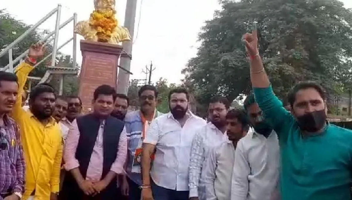 संघटनात्मक मोट बांधणीसाठी कार्यकर्त्यांशी संवाद; सुरज चव्हाण यांचा धुळे दौरा