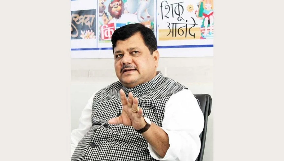 राज ठाकरे हे स्वयंभू नेते; कोणाच्या सांगण्यानुसार ते वागत नाहीत - दरेकर