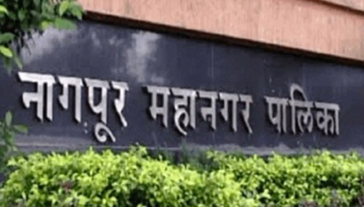 नागपूर महापालिका निवडणुकीच्या पार्श्वभूमीवर काँग्रेस-भाजपमध्ये आरोपांच्या फैरी
