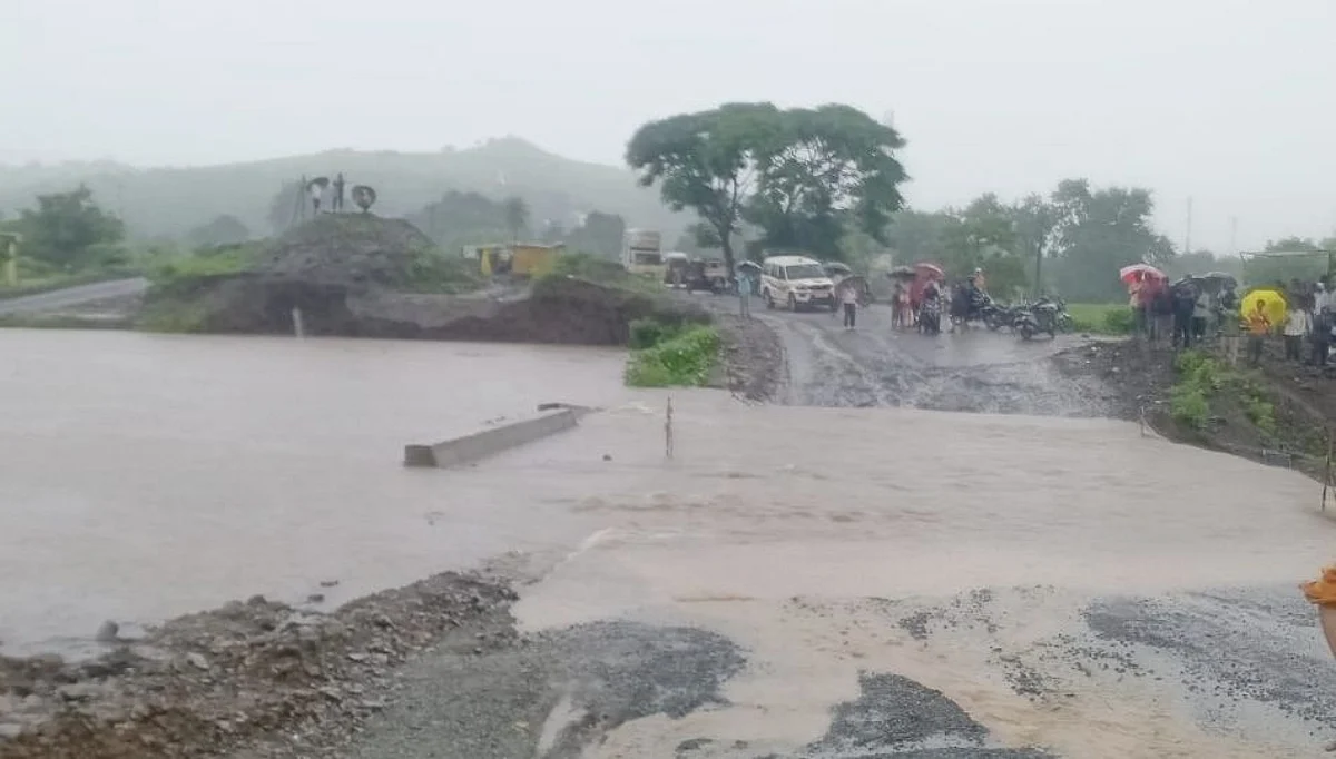 राज्यभरात अनेक ठिकाणी पावसाची हजेरी; परळी- अंबाजोगाई महामार्ग बंद...