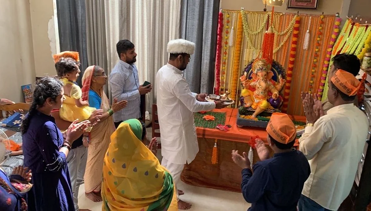 काेराेनाचे संकट टळू दे! सदाभाऊंची गणरायाच्या चरणी प्रार्थना