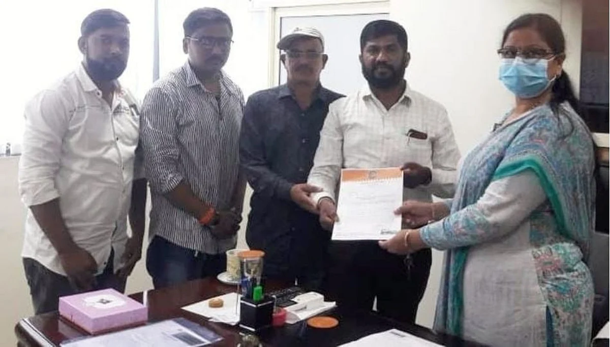 दुकानांवरील मराठी पाट्यांसाठी मनसे पुन्हा आक्रमक...