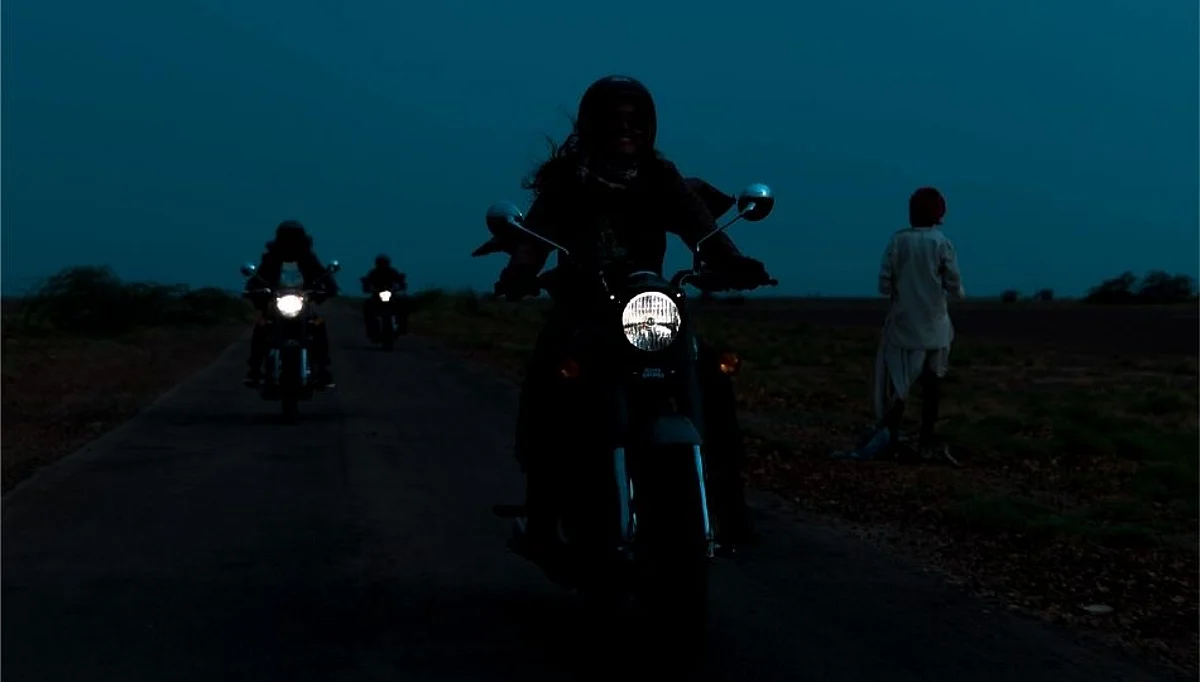 प्रतिक्षा संपली! Royal Enfield क्लासिक 350 लाँच; पाहा Video