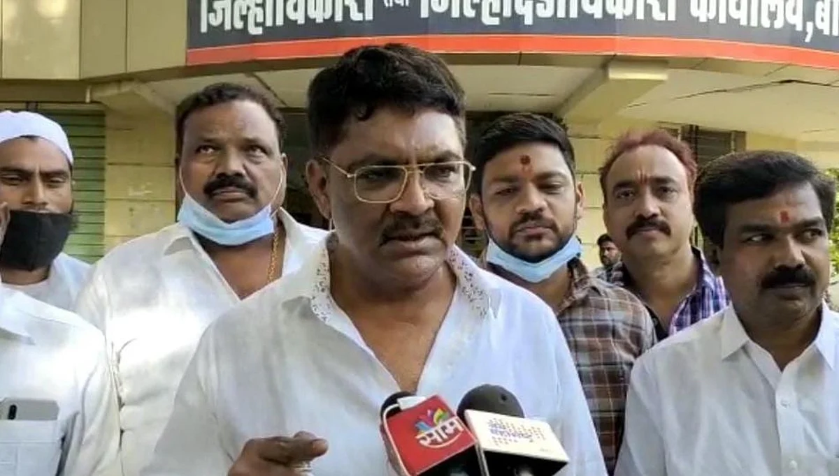 Beed : राजकीय द्वेषापोटी नगरपालिकेचा निधी बांधकाम विभागाकडे वर्ग