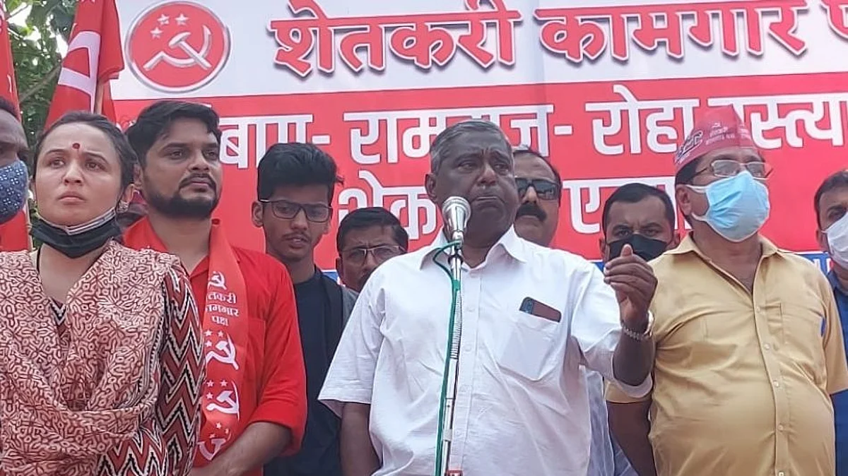 अलिबाग-रोहा रस्त्यासाठी शेकापचे रस्ता रोको आंदोलन...