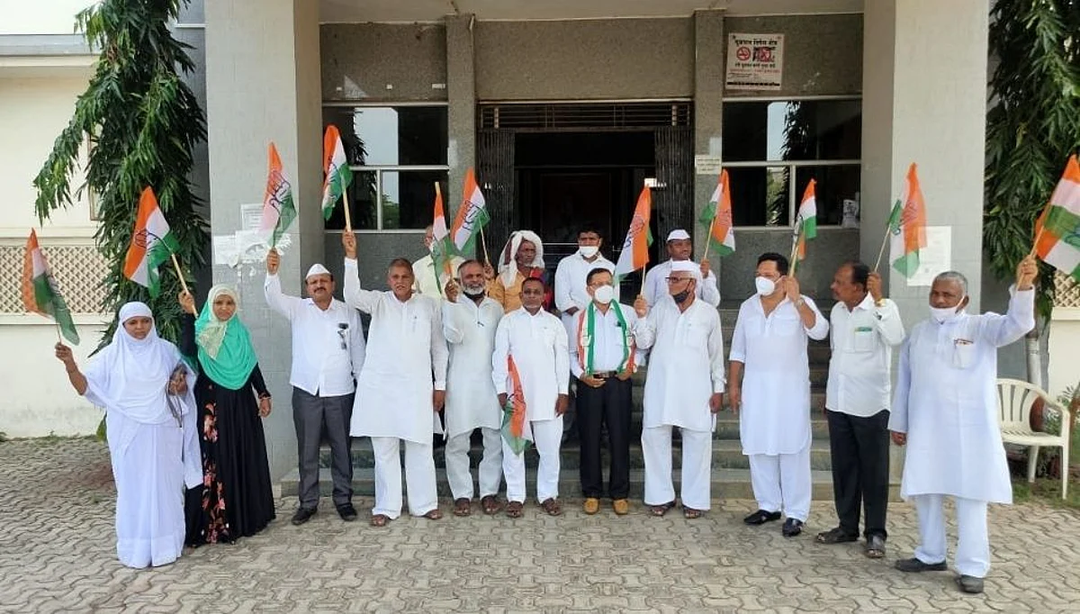 शिवसेना, राष्ट्रवादीवर कॉंग्रेसची नाराजी
