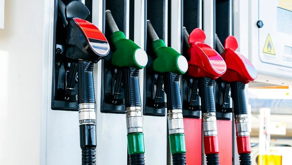 Petrol Diesel Price: पेट्रोलनंतर आता ‘या’ शहरात डिझेलचीही सेंच्युरी कायम