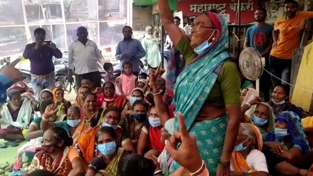शहादा तालुक्यातील पिंगाने ग्रामस्थांच्या आमरण उपोषणाचा आजचा तिसरा दिवस...