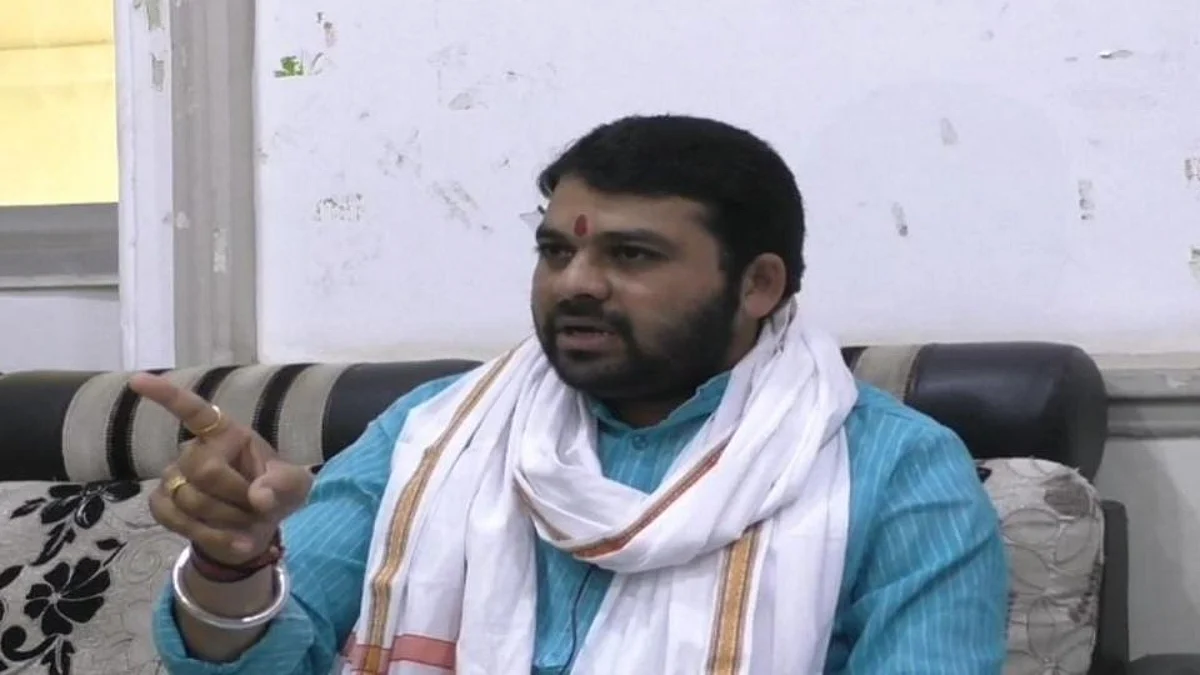 रविकांत तुपकरांचे आंदोलन चिघळले; एकाने केला आत्मदहनाचा प्रयत्न!