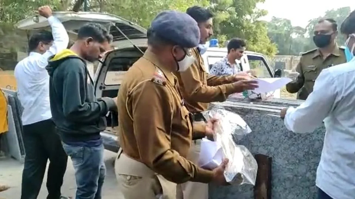 जावयाने सासूच्या डोक्यात फरशी घालून आणि चाकूने वार करत केली निर्घृण हत्या; कारण ऐकाल तर व्हाल थक्क