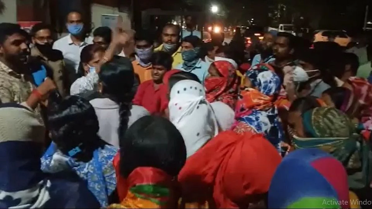 युवकावर हल्ला; सदरबझारच्या महिलांनी पाेलिस ठाण्यास घेरले