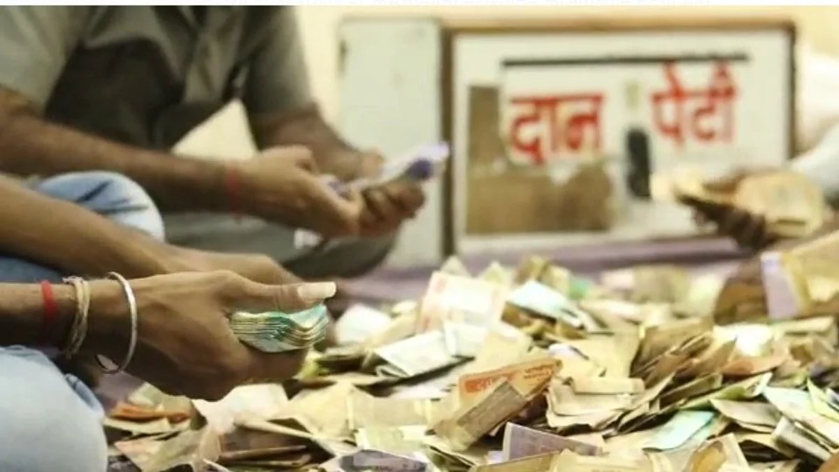 दोन वर्षानंतर प्रथमच विठुरायाच्या चरणी भरभरुन दान!