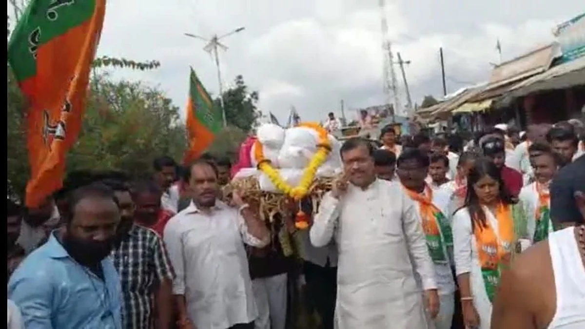 आमदार संभाजी पाटील निलंगेकर, रमेश कराड यांच्यासह शकडो कार्यकर्त्यांवर गुन्हा दाखल