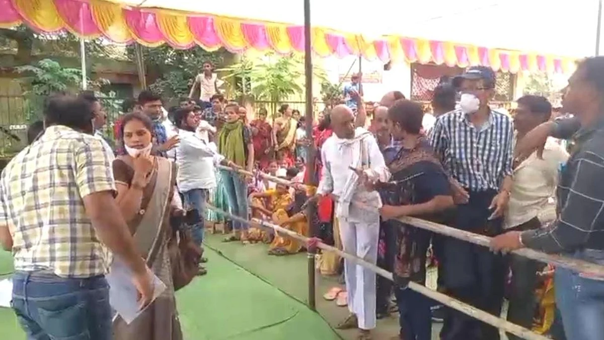Chandrapur : दारू दुकानाच्या परवानगीवरून ग्रामसभेत राडा