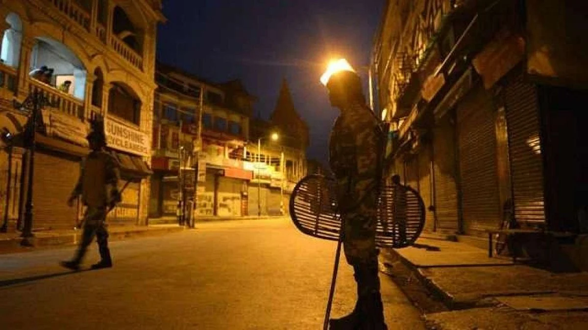 Breaking : राज्यात नवी नियमावली लागू; काय सुरु, काय बंद? वाचा...