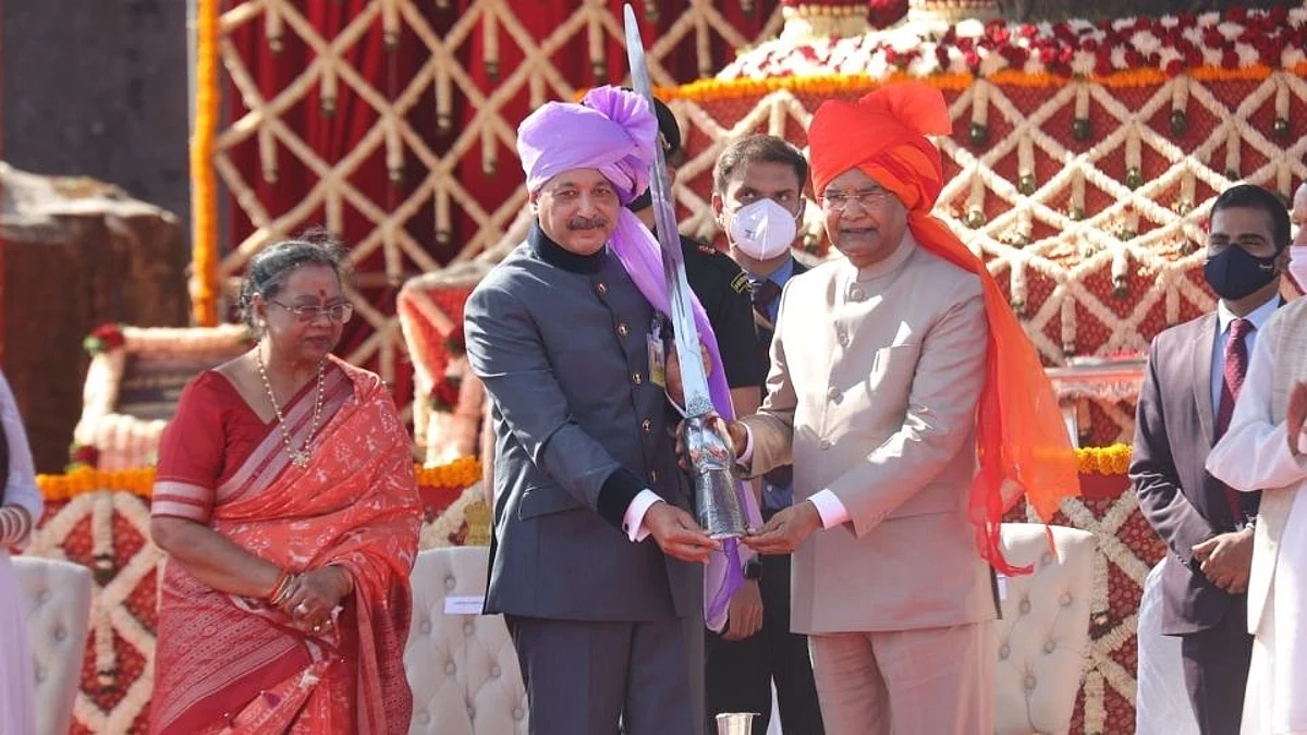छत्रपती शिवाजी महाराजांच्या मार्गावर चाललो तर...! ; राष्ट्रपतींचा विश्वास