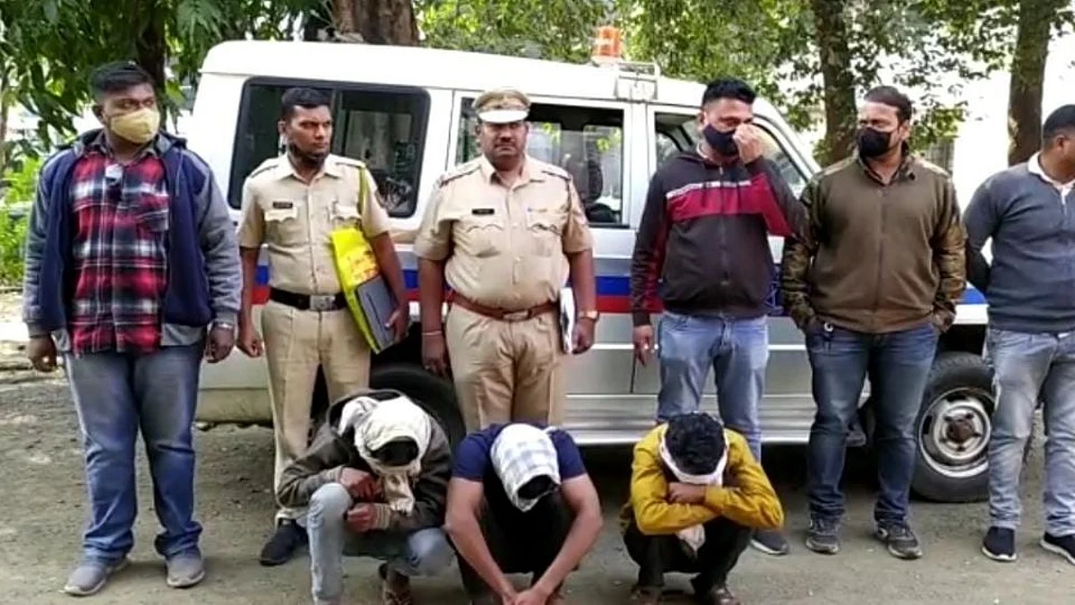 Nandurbar: शहादात मुंबई भरारी पथकाची अवैध मद्य वाहतुकीवर कारवाई; तिघांना अटक