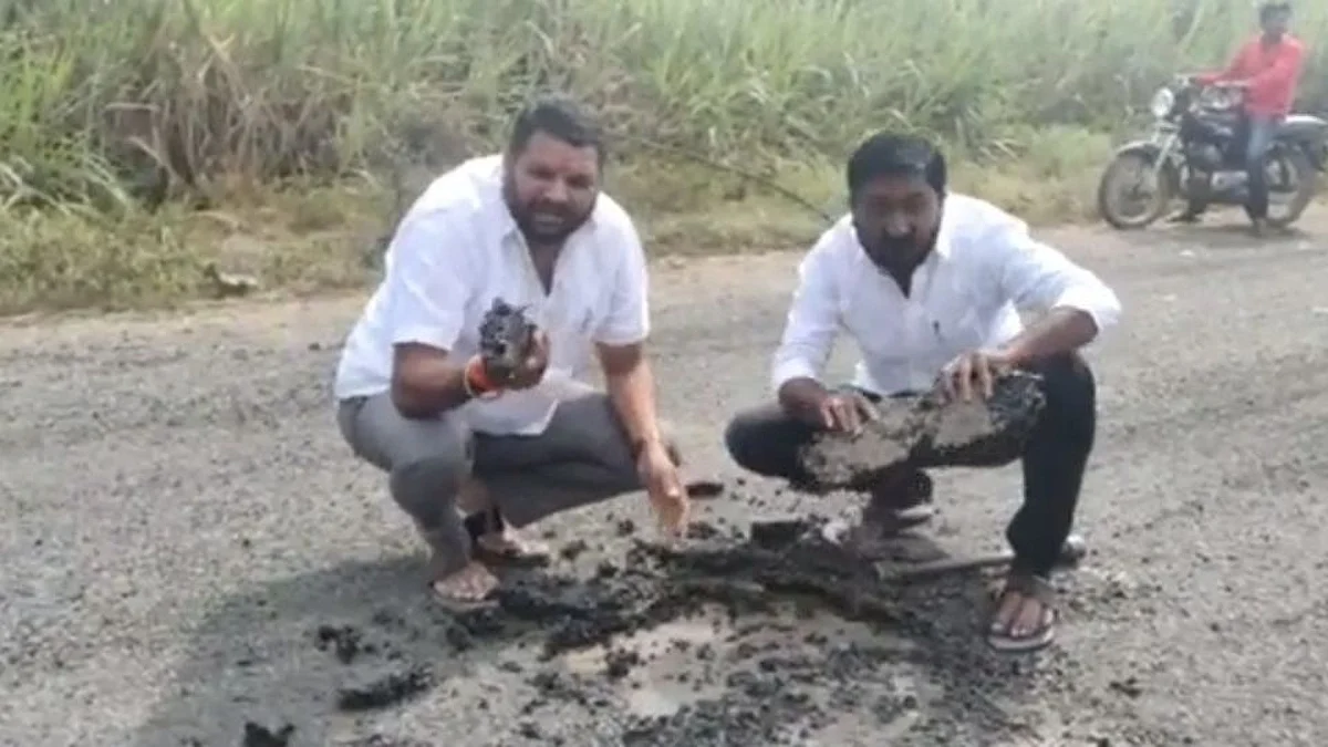 जालन्यात शिवसैनिकांकडून रस्त्याच्या बोगस कामाची पोलखोल!