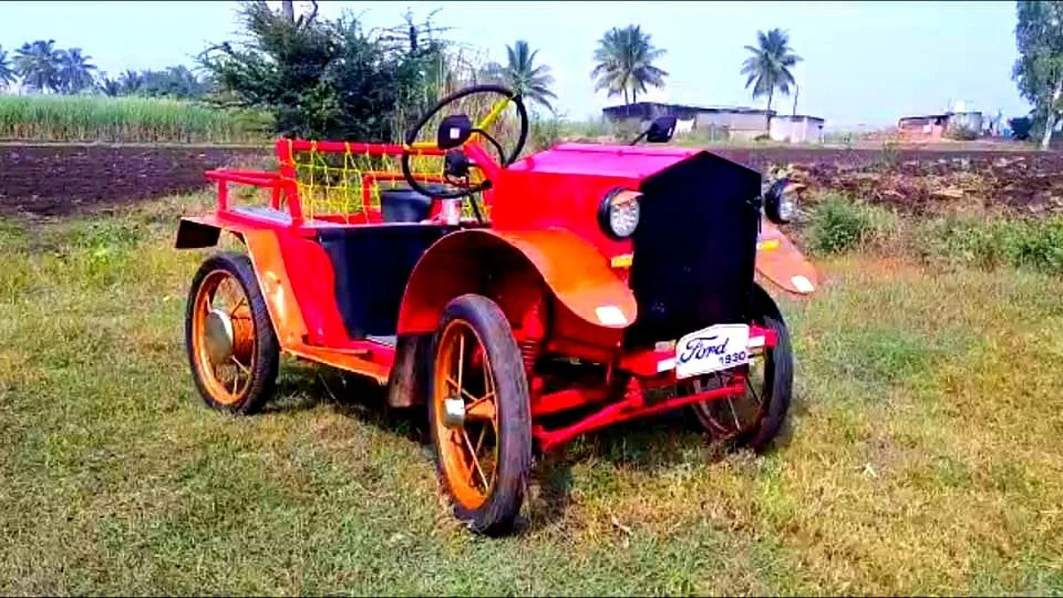 अवघ्या तीस हजारात बनवली सेम टू सेम FORD 1930 माॅडेलची गाडी!