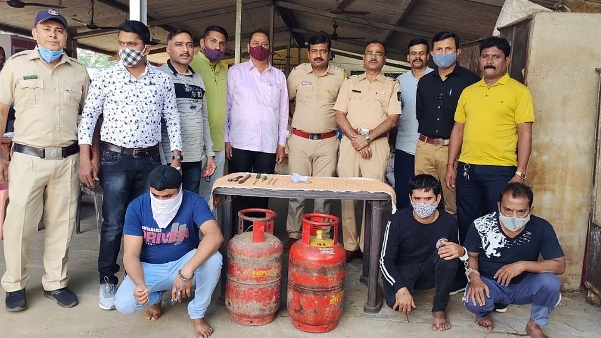 Ulhasnagar Crime: घरफोडीतील सराईत आरोपीसह दोघांना बेड्या
