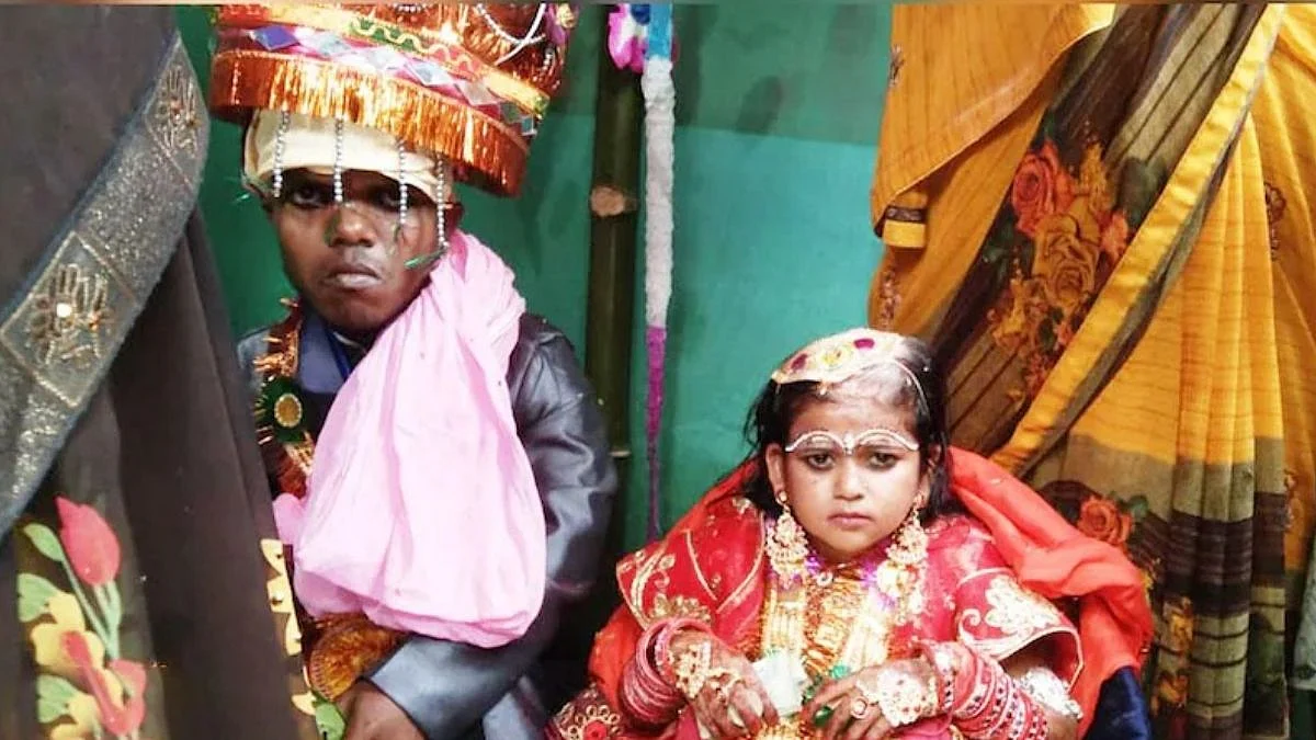 ३६ इंच उंचीचा नवरा अन् ३४ इंच उंचीची नवरी; हजारोंच्या उपस्थितीत झाले लग्न