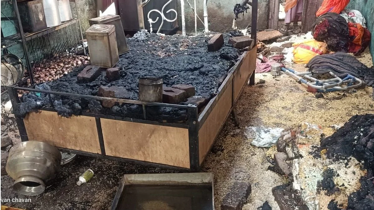 गॅस सिलेंडरचा स्फोट; तीन लाखांचा मुद्देमाल जळून खाक
