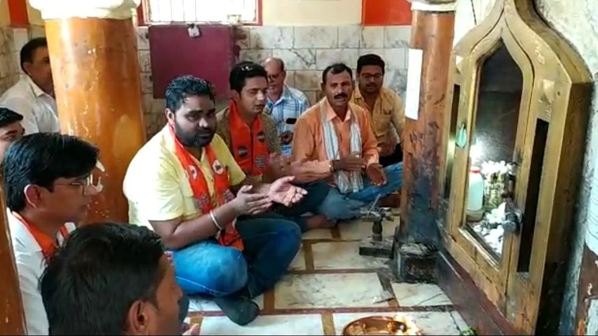 Shahada: पोलीस बंदोबस्तात मारुती मंदिरात महाआरती, हनुमान चालीसाचे पठण