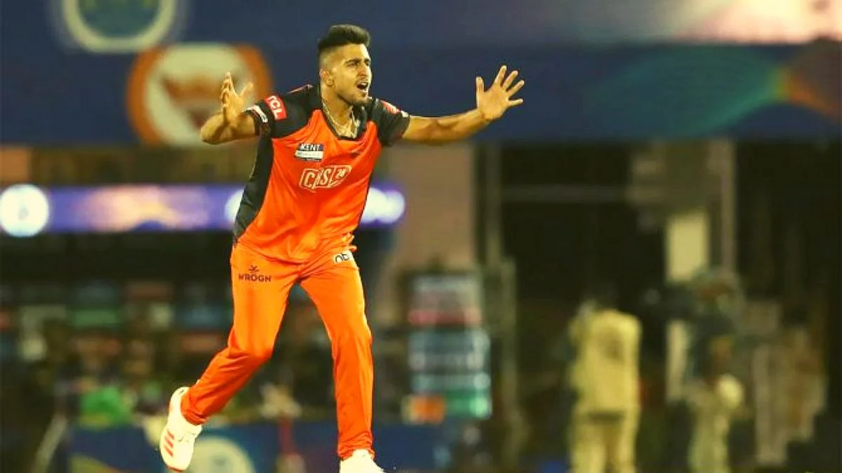 फळ विक्रेत्याचा मुलगा असा झाला ‘वेगवान गोलंदाज’, जाणून घ्या उमरान मलिकची कहाणी