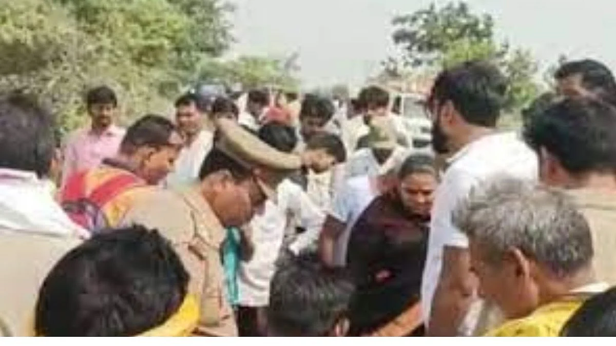 भरधाव टेम्पोची बोलेरोला धडक; ७ जणांचा जागीच मृत्यू, आठ जण गंभीर