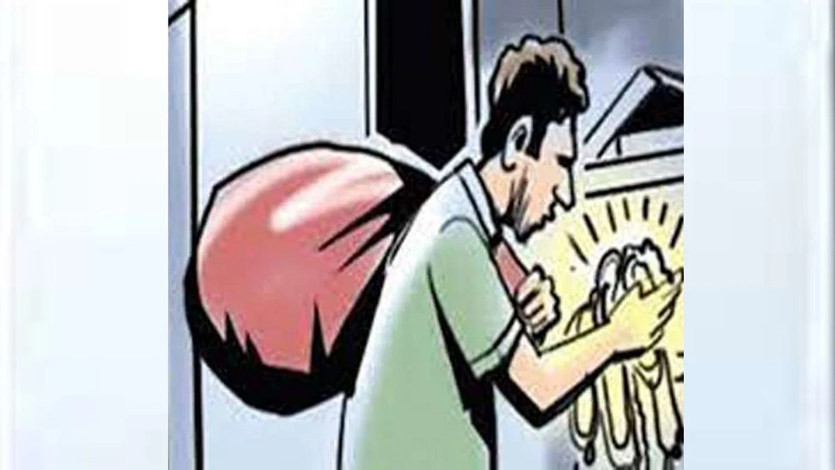 खोजनवाडीत घरफाेडी; सोन्याच्या दागिन्यांसह साडेपाच लाखांचा मुद्देमाल लंपास